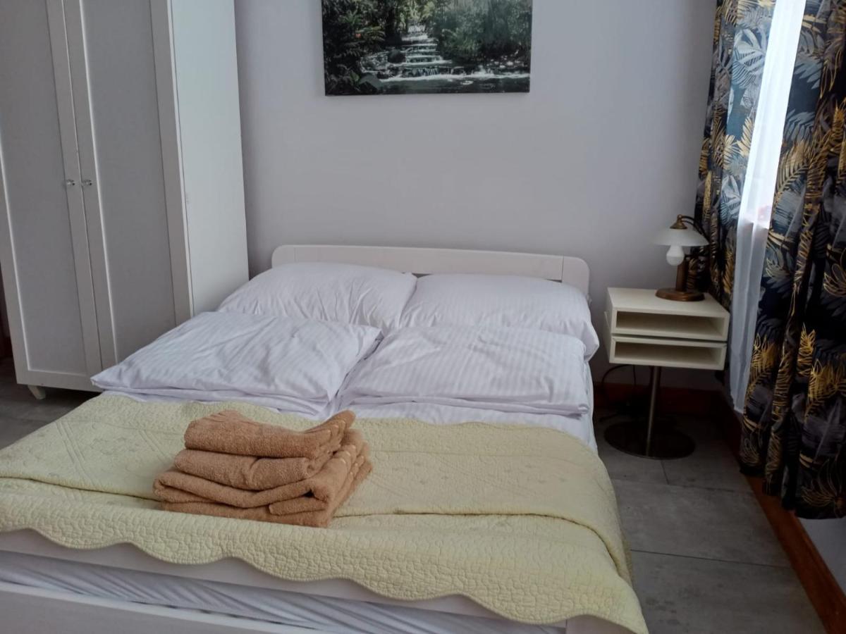 Sunny Bear Bed & Breakfast Jelenia Góra Εξωτερικό φωτογραφία