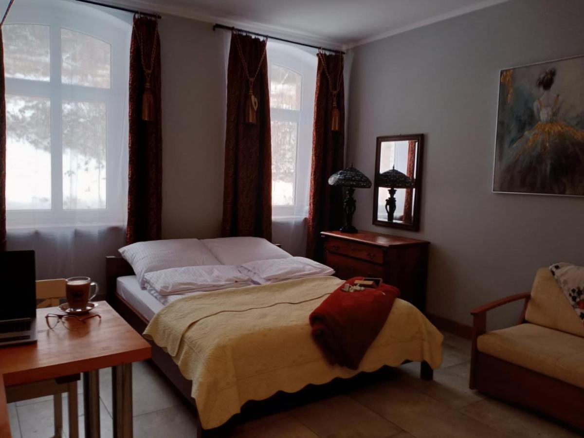 Sunny Bear Bed & Breakfast Jelenia Góra Εξωτερικό φωτογραφία